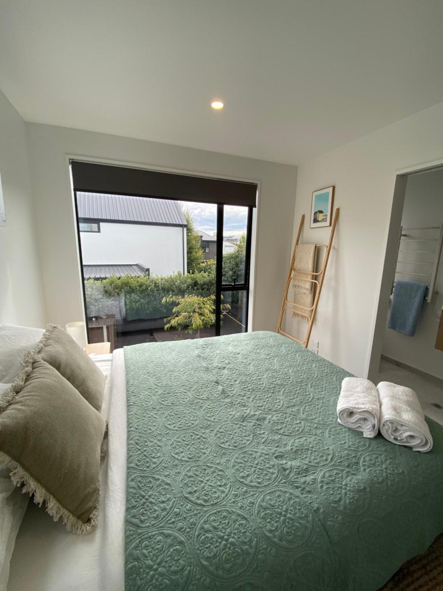The Little Gem At Merivale -1km To Villa Saint Albans