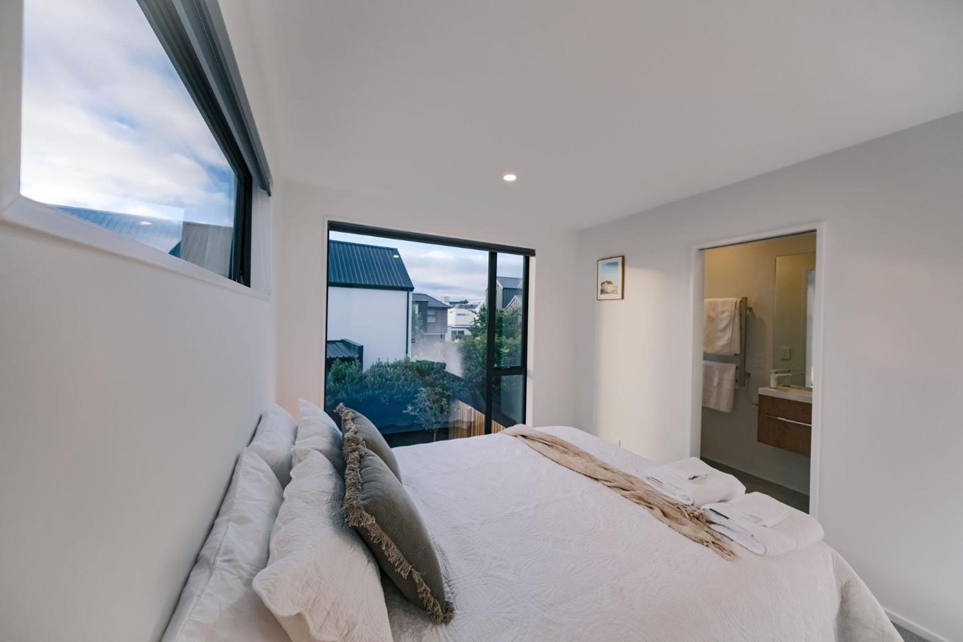 Villa The Little Gem At Merivale -1km To Saint Albans